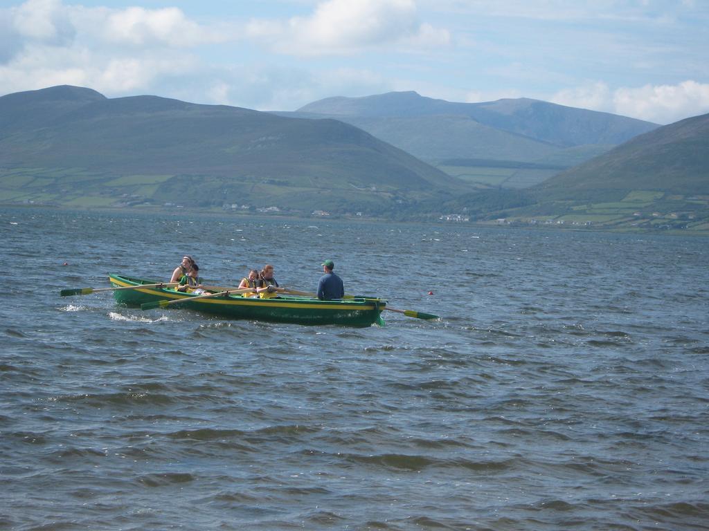 Iveragh Heights Bed & Breakfast Cahersiveen Bagian luar foto
