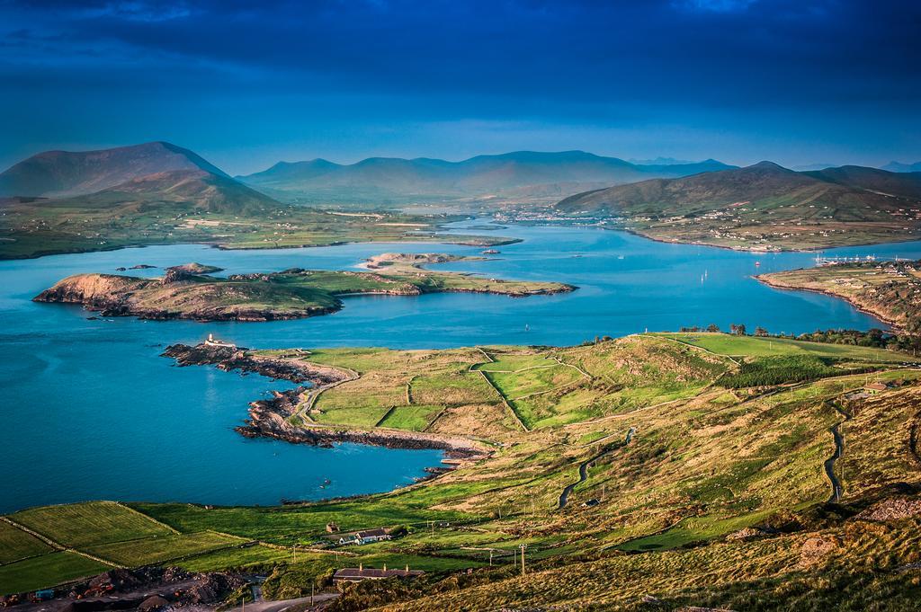 Iveragh Heights Bed & Breakfast Cahersiveen Bagian luar foto